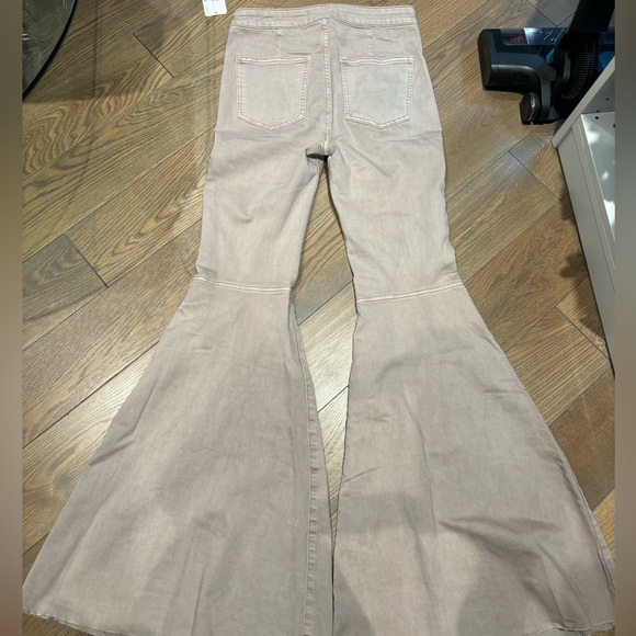Free People Flare Jeans - Picture 4 of 5